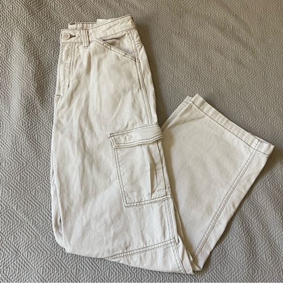 H&M Pants - White/Cream Cargo Pants